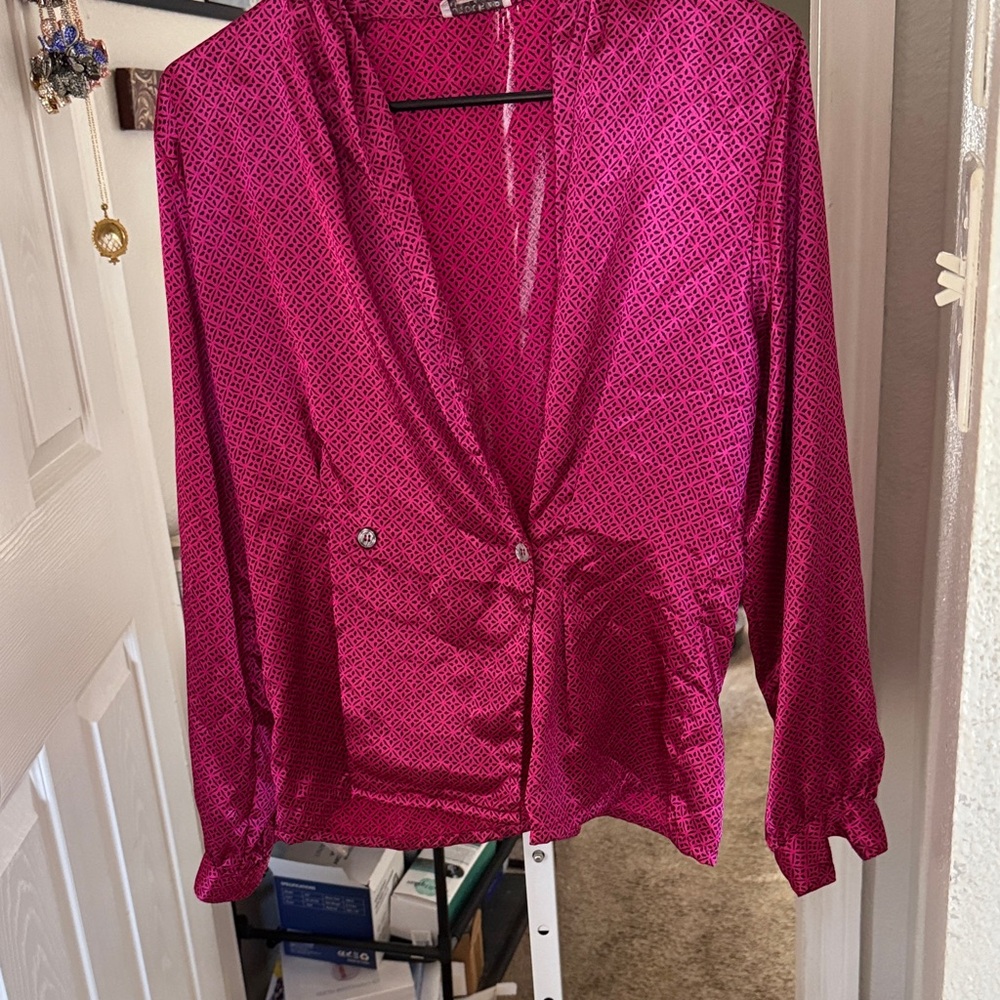 Women’s silk like Vintage Women’s top